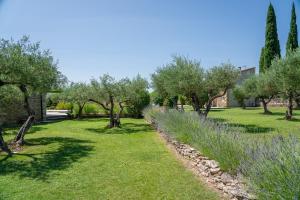 Villas L-Olivette d-Uzes YourHostHelper : photos des chambres
