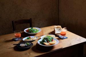 Private Forest Cottage for Two, Organic Lifestyle