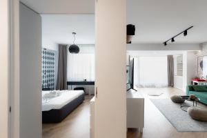 Jade I Family 1&2 BR Apartments near Pipera Plaza Mall