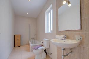 Stylish Sliema Apartments & Penthouse with Seaviews and Jacuzzis