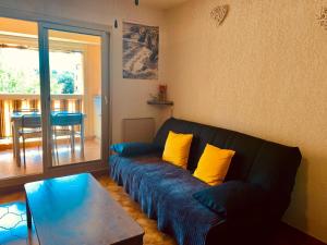 Duplex T3 facing Coudoulière Beach