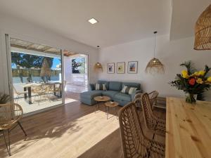 Villa Gorgot with a pool and private parking