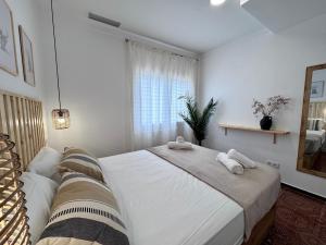 Villa Gorgot with a pool and private parking