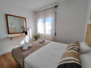 Villa Gorgot with a pool and private parking