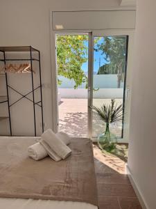 Villa Gorgot with a pool and private parking