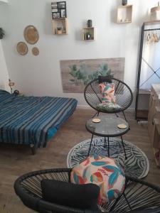 Studio 23 m2, proche centre, calme, WIFI, pk