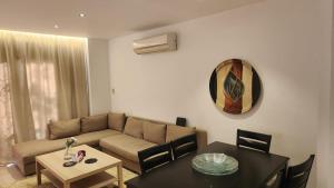 Maison Verde - Rehab City