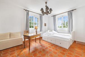 Maisons de vacances Villa The Oasis - Calm - Pool - Chic and Farniente : photos des chambres