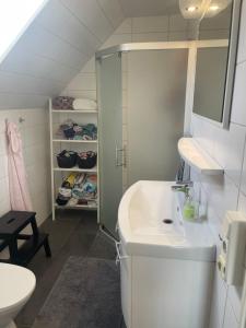 Hus barnvänligt nära strand