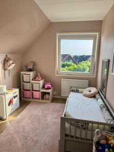 Hus barnvänligt nära strand