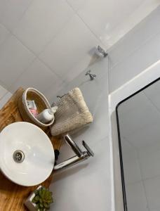 Acogedor y espacioso hospedaje a pasos del eje corporativo