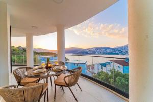 Full Sea View with Pool in Kalkan 3
