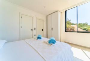 With a Pool and Sea View in Kalkan 2