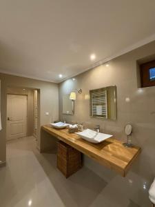 Dialogue Apart with PRIVATE GARDEN & BBQ