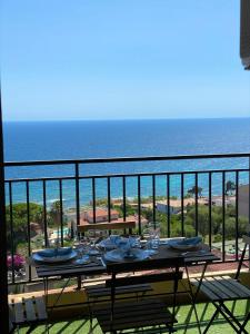 VUE MER EXCEPTIONNELLE !! Bien calme et lumineux sur la prestigieuse route des Sanguinaires à Ajaccio