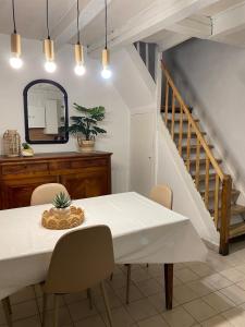 Maisons de vacances Maison cosy avec cour privee - Calme et nature, La Trimouille : photos des chambres