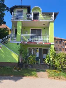 Apartmani Cirkov - 4hvězdičkové hotely ve městě Veliko Gradište