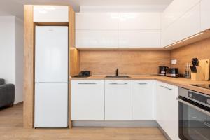 Sea Horizon Apartment - 1BR FREE Parking