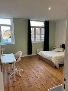 Sejours chez l'habitant charmante chambre : photos des chambres