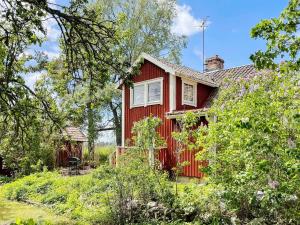 4 person holiday home in Örsundsbro