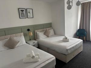 Free Parking Spacious 2 Bedroom Apartment MCR