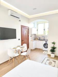 New Apartment close to Sea and Downtown