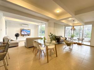 Apartment for 6 Guests in Sabanilla a Few Steps from the Sea