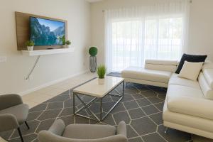 Private Pool No Resort Fee 10 Min to Disney
