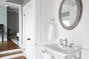 The Kent Collection - The Victorian