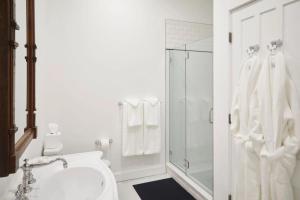 The Kent Collection - The Victorian