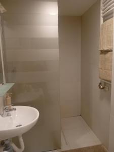 Senjak studio apartment, near Belgrade fair