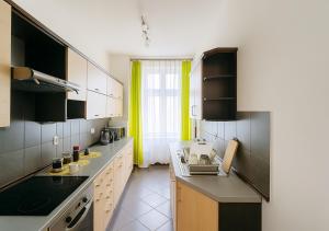 Babel Hostel, Dworzec PKP, Rynek