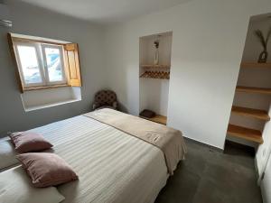 A Carpinteira Lake House