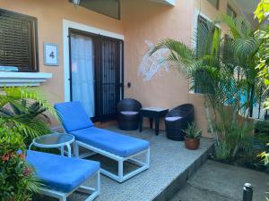 Spacious Loft with Pool and Great Outdoor Areas