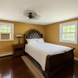 Beautiful two-bedroom residence nestled in the lovely town near Boston