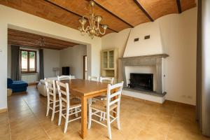 Villa La Gioconda - Heated Pool and Gym