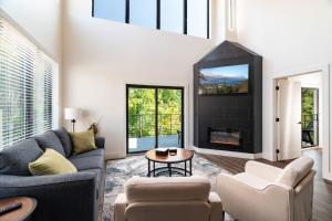 Perfect Base for Dollywood escape w Hot Tub