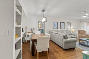 Sea La Vie by SkyRun Anna Maria