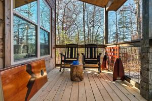 Charming Hideaway with Private Pool Hot Tub & Views