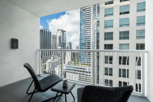 Studios in Brickell with Pool, Gym, free parking and Game Room