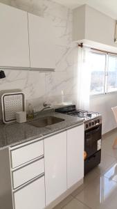 ES- Monoambiente a 150 mts de Av Pellegrini!