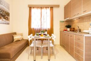 Tasoula Studios & Apartments Lefkada Greece