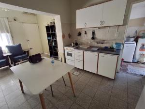 Dpto 4 personas, zona céntrica