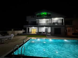 Lux Villa Silivri Kavakli