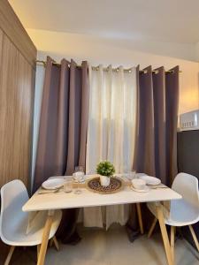 Chic City Escape by the Bay