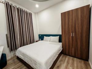 The White Hotel