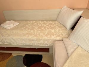 Suit Home Аpartment - free street parking & Self Check - in, two bedrooms