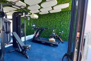 Coco Zen Studio king size bed sea view near Coco Beach PDC