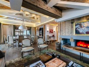 Chalet de luxe avec piscine privée et espace bien-être à Courchevel 1850 - FR-1-564-141