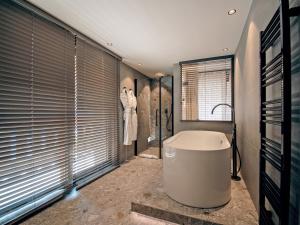 Chalet de location à Les Allues - FR-1-613-139